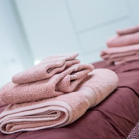 Gallery M And A - With Pool モスタル