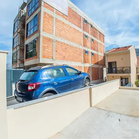 Gallery M And A - With Pool Appartement Mostar