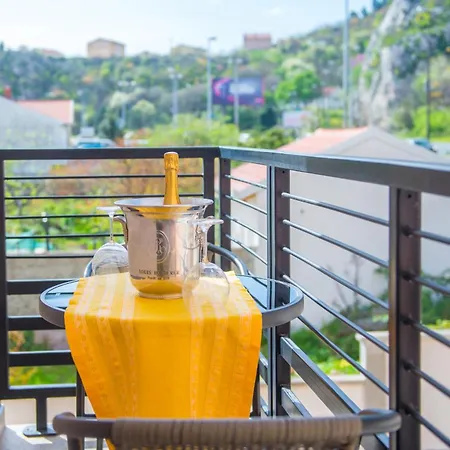 Gallery M And A - With Pool Appartement