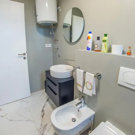 Gallery M And A - With Pool Appartement Mostar