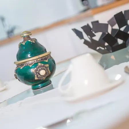 Gallery M And A - With Pool