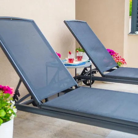 Gallery M And A - With Pool モスタル