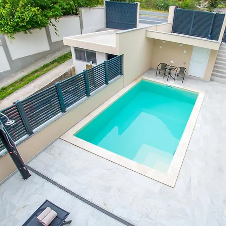 Gallery M And A - With Pool Апартаменты