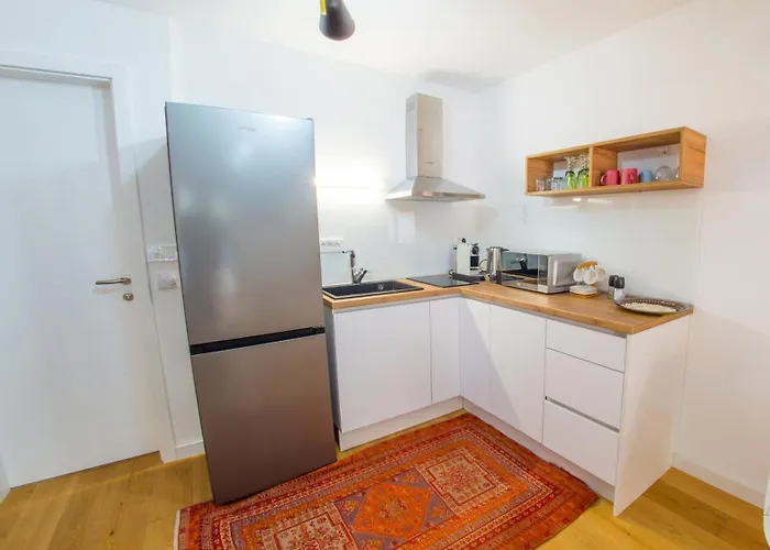 Gallery M And A - With Pool Mostar