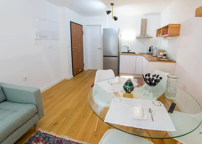 Gallery M And A - With Pool Apartman Mostar