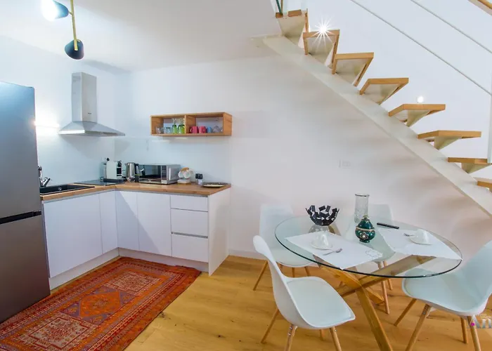 Gallery M And A - With Pool Mostar