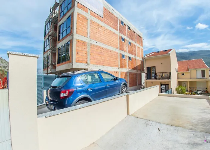 Gallery M And A - With Pool Apartman Mostar