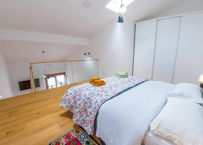 Gallery M And A - With Pool *