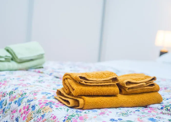 Gallery M And A - With Pool Apartman *