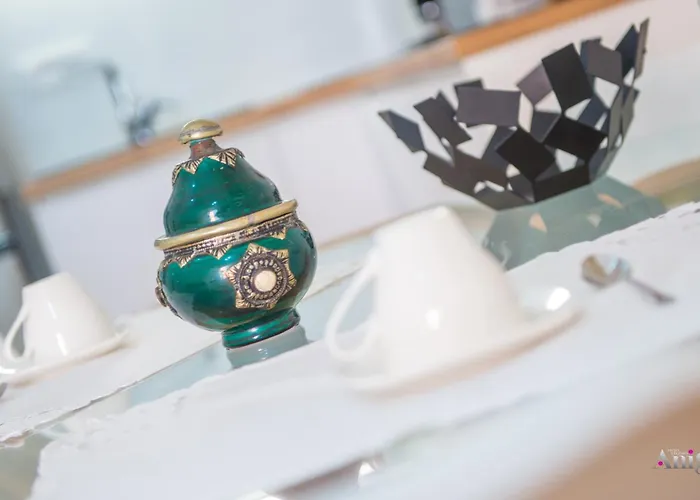 Gallery M And A - With Pool